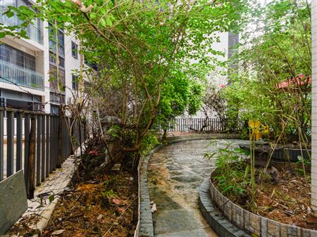 欧式豪装两房,带80平私家花园,实验学位