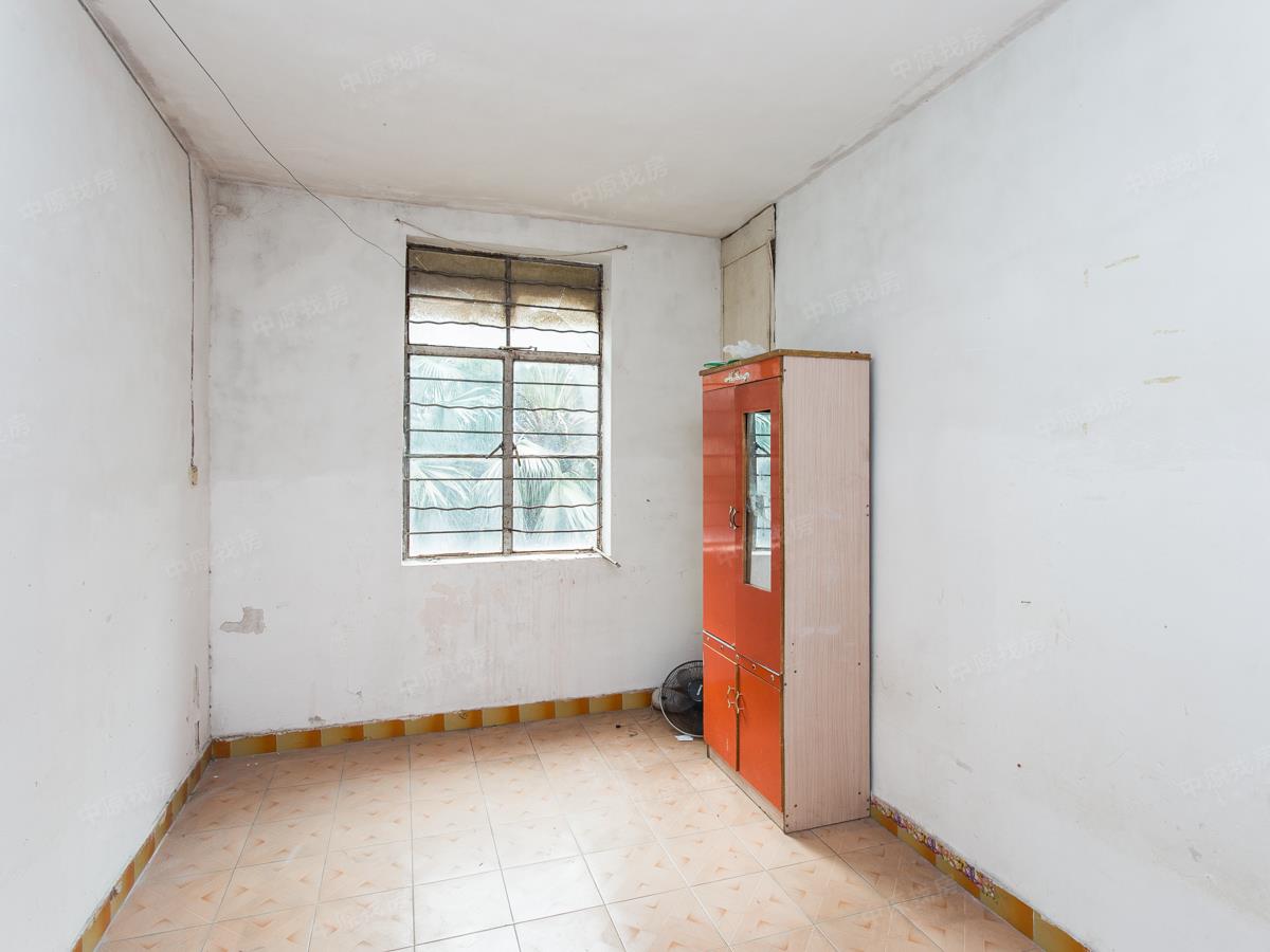 宝民花园,旧改在即,位置安静,税费少,急卖.