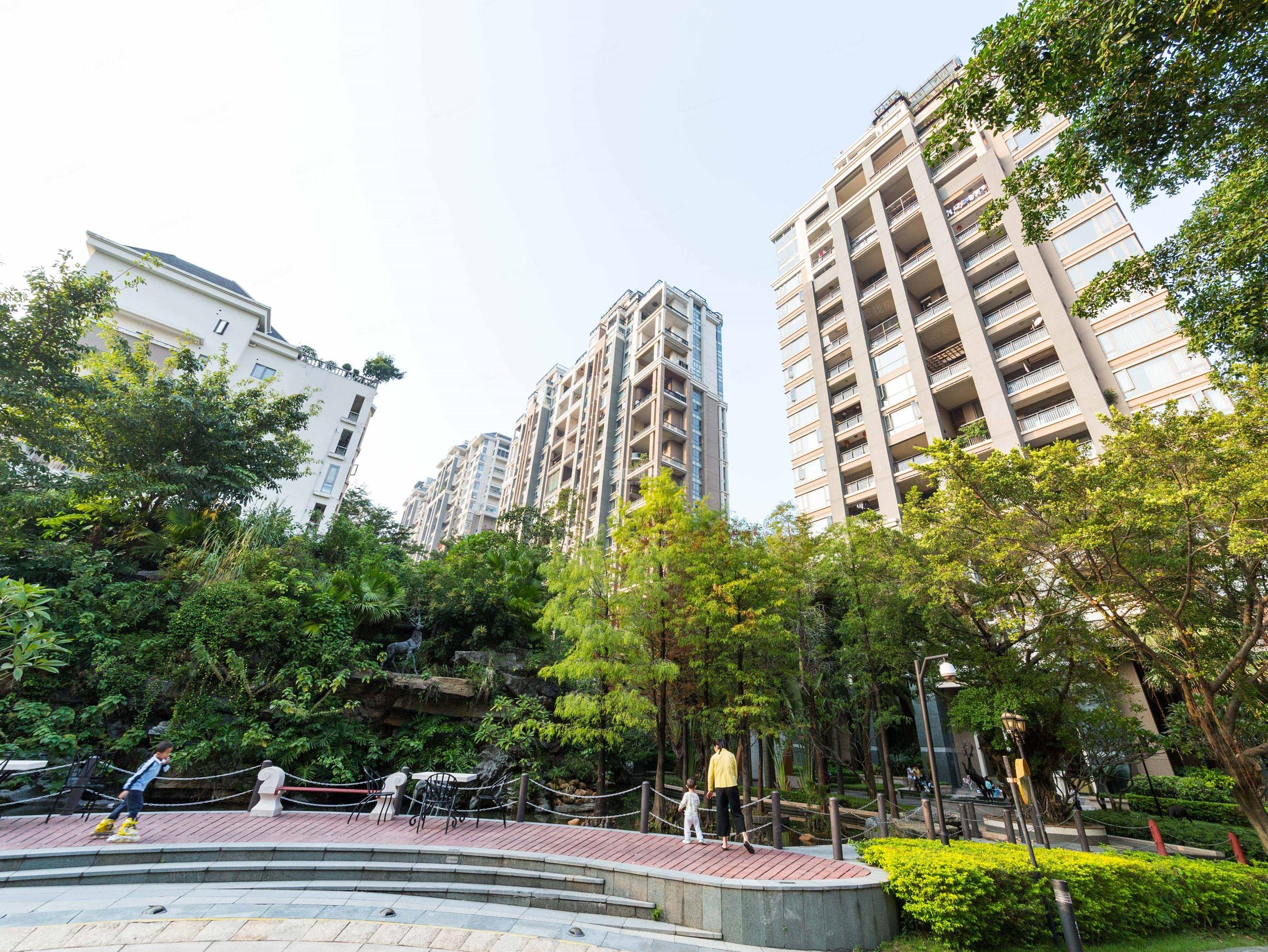 经理推荐—香蜜湖一号 老业主放盘 带阁楼可改房间 双产权车位,深圳福