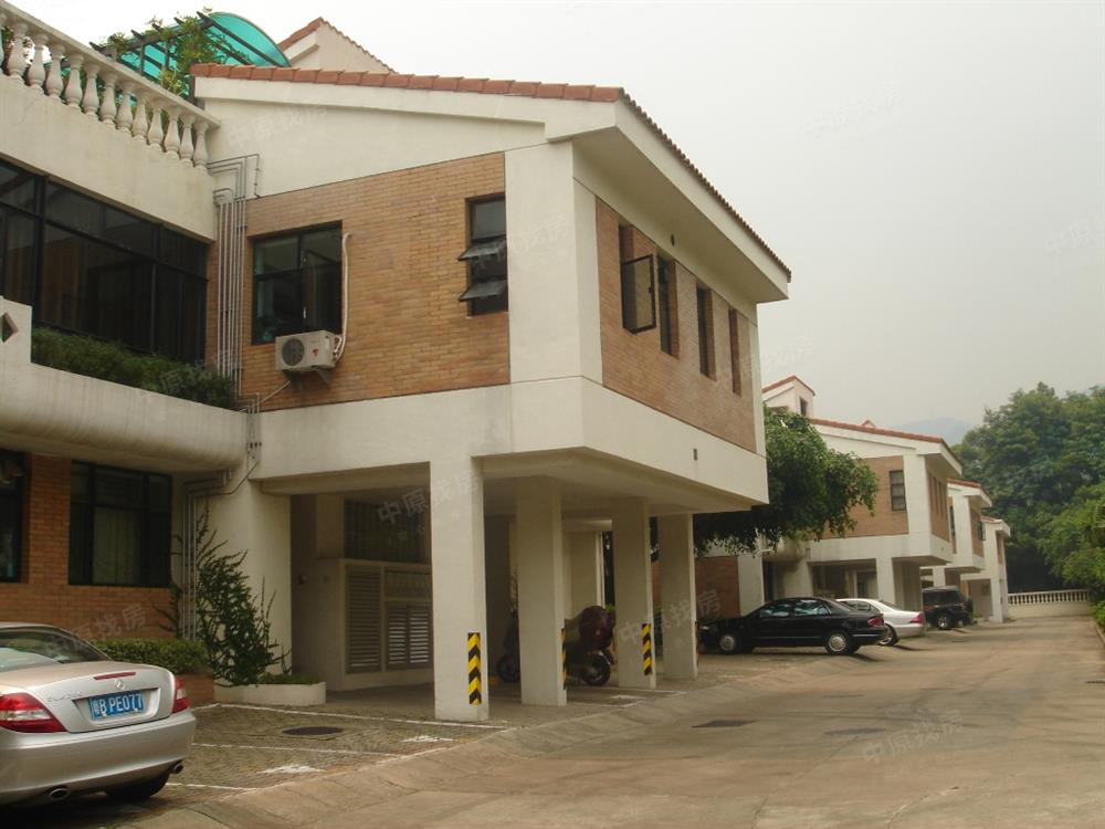 【银湖别墅区 顶楼带花园 固定车位 万科物业管理(银湖店】-颐园别墅