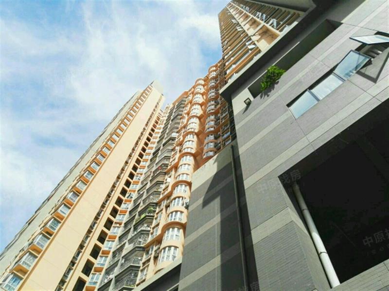 黄金大厦【装修保养非常好,买过来拎包可入住】深圳二手房-中原地产